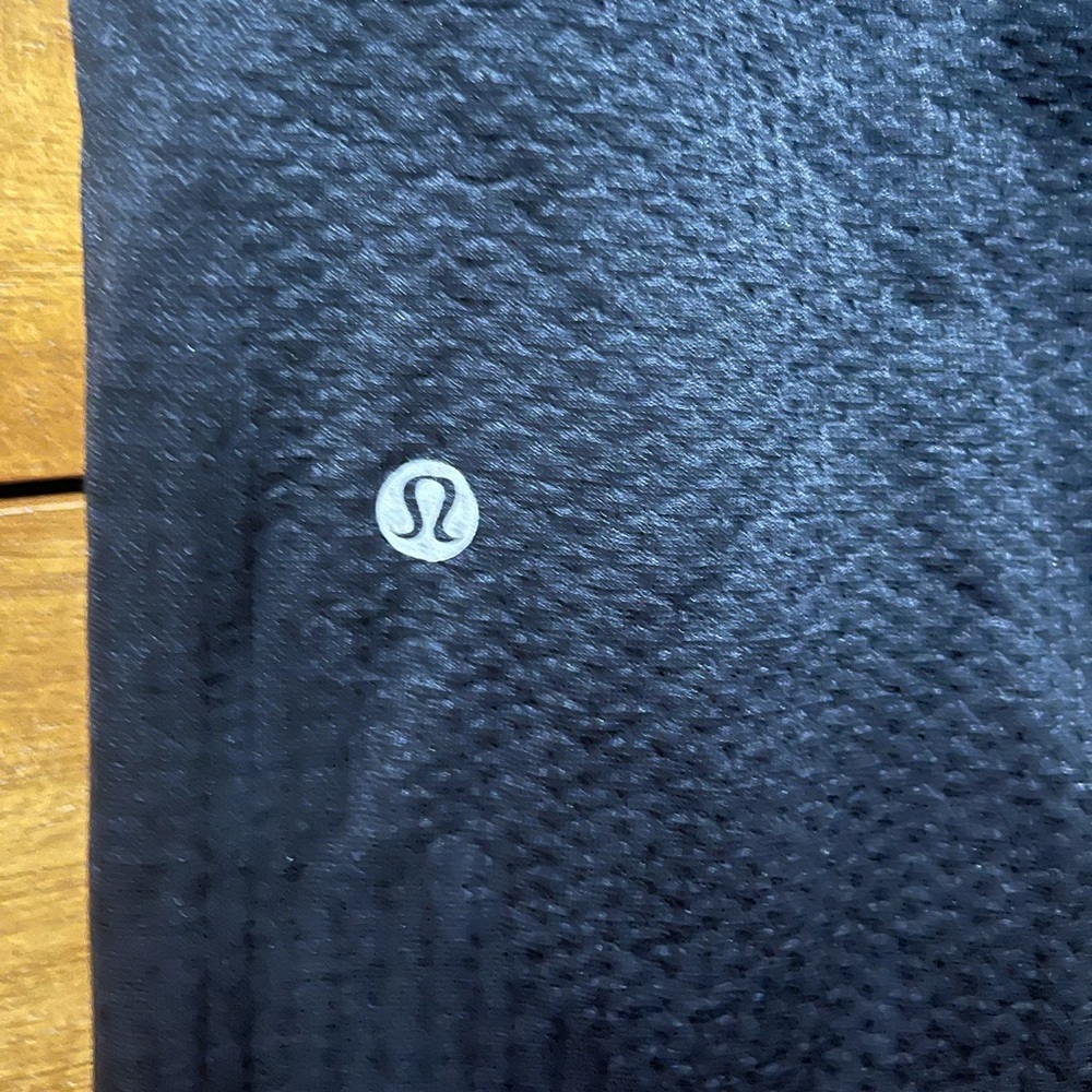 Lululemon Engineered Warmth Jogger - Black - Size 6 - Picture 9 of 9